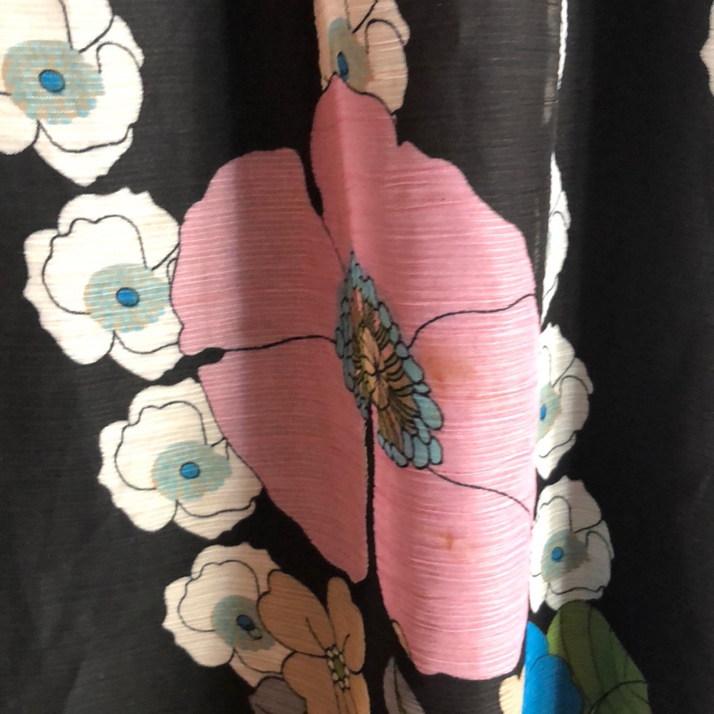 Yessica pocketed tube halter floral dress - Picture 3 of 5